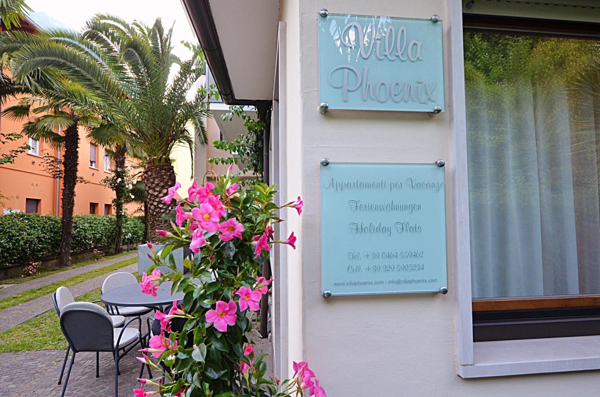 Villa Phoenix - Lake Apartments Riva del Garda Exterior foto