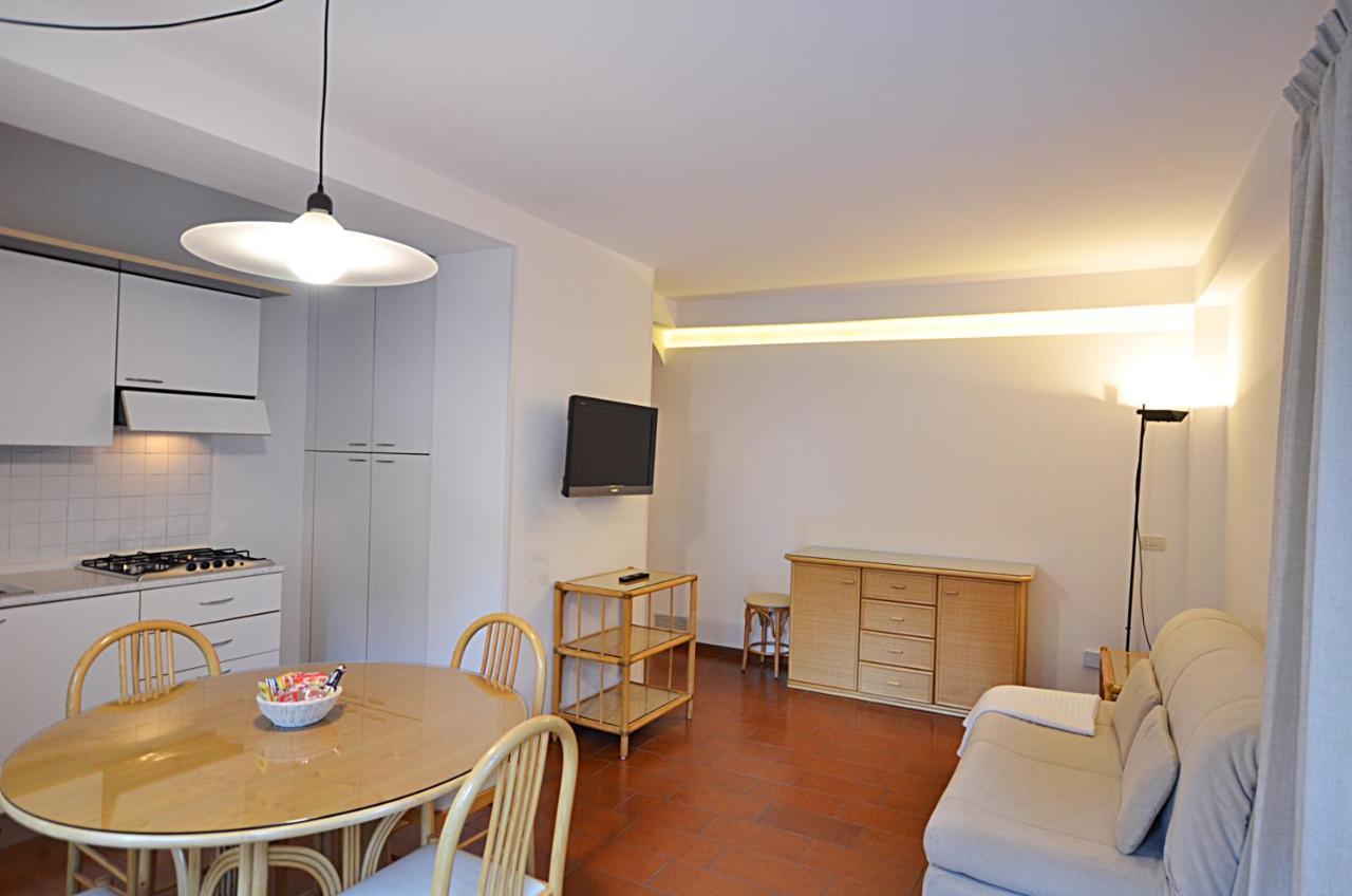 Villa Phoenix - Lake Apartments Riva del Garda Exterior foto